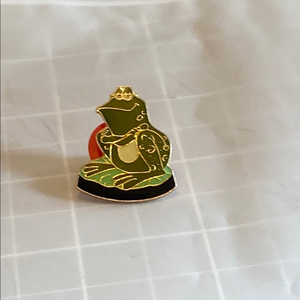 RARE! Green Frog Enamel Pin
